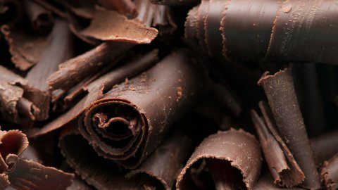 5 motivi scientifici per mangiare cioccolato ogni giorno