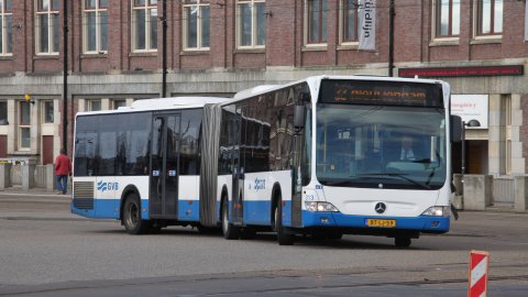 Amsterdam, dal 2018 tutti gli autobus saranno cash free